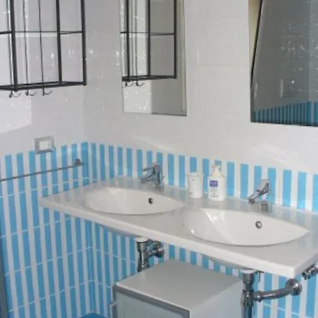 Alojamento de Acomodação e Pequeno-almoço Casa Ilaria 3*